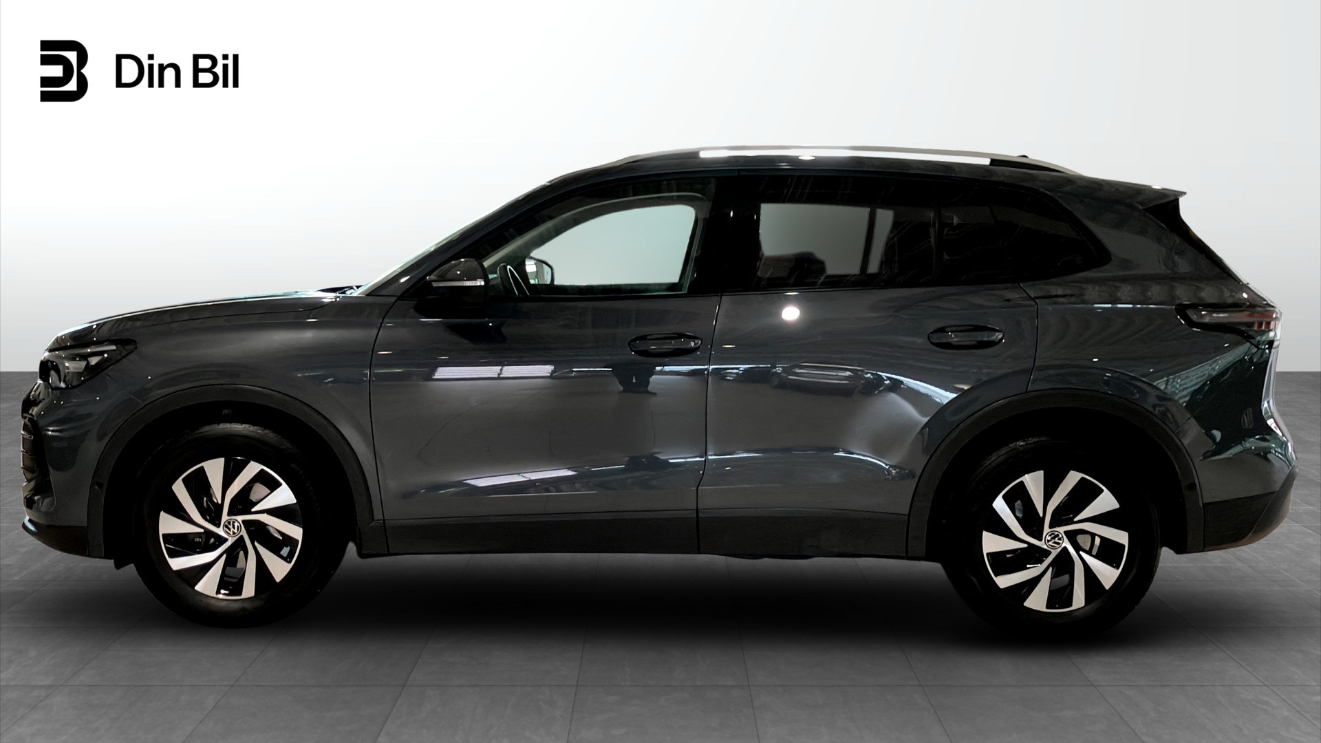 Volkswagen Tiguan CCH24F