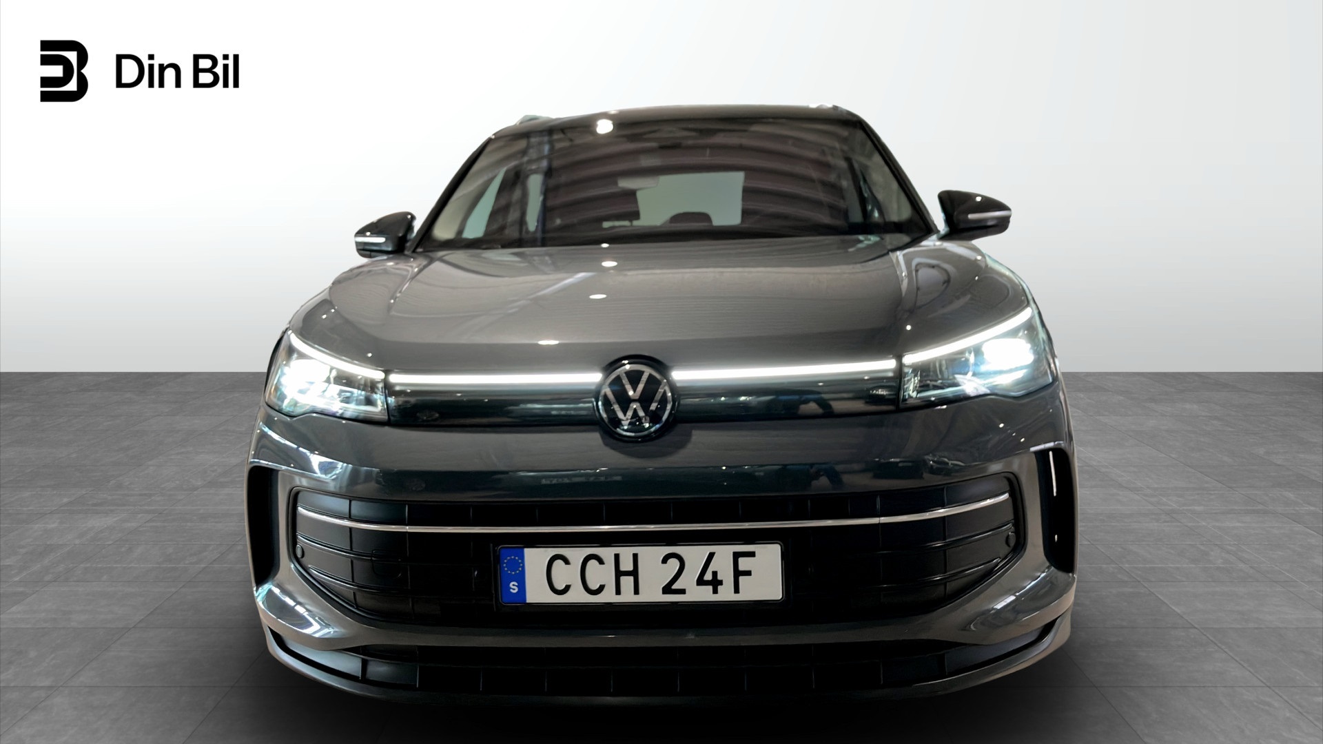 Volkswagen Tiguan CCH24F