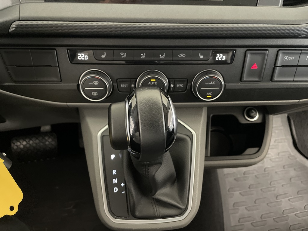 Volkswagen T6.1 Caravelle lång hjulbas CCJ06N