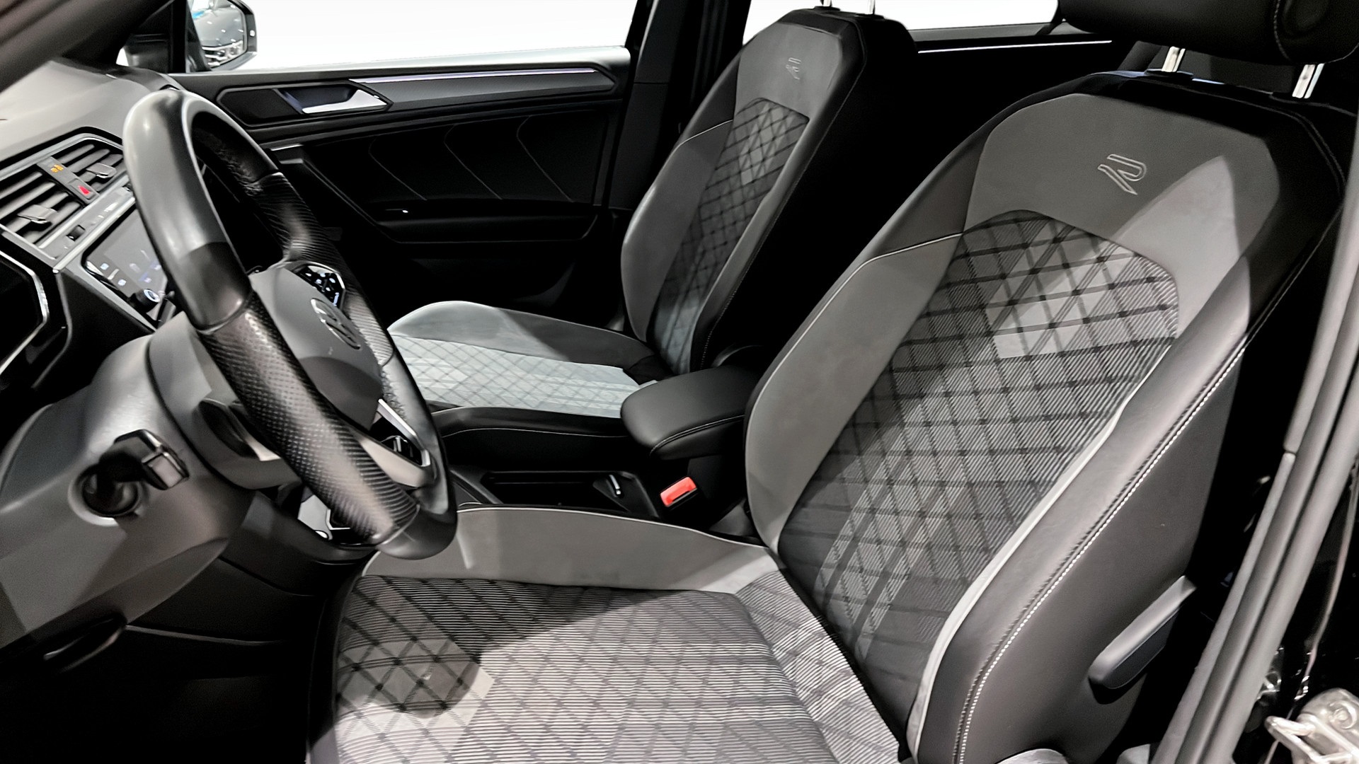 Volkswagen Tiguan Allspace CCN23C