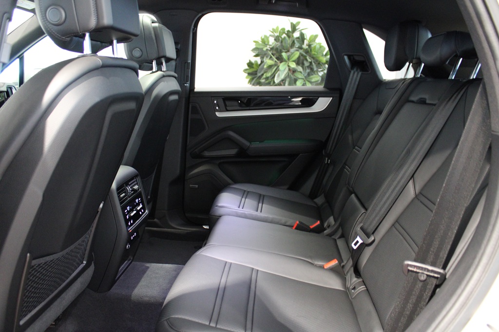 Porsche Cayenne CCZ87B