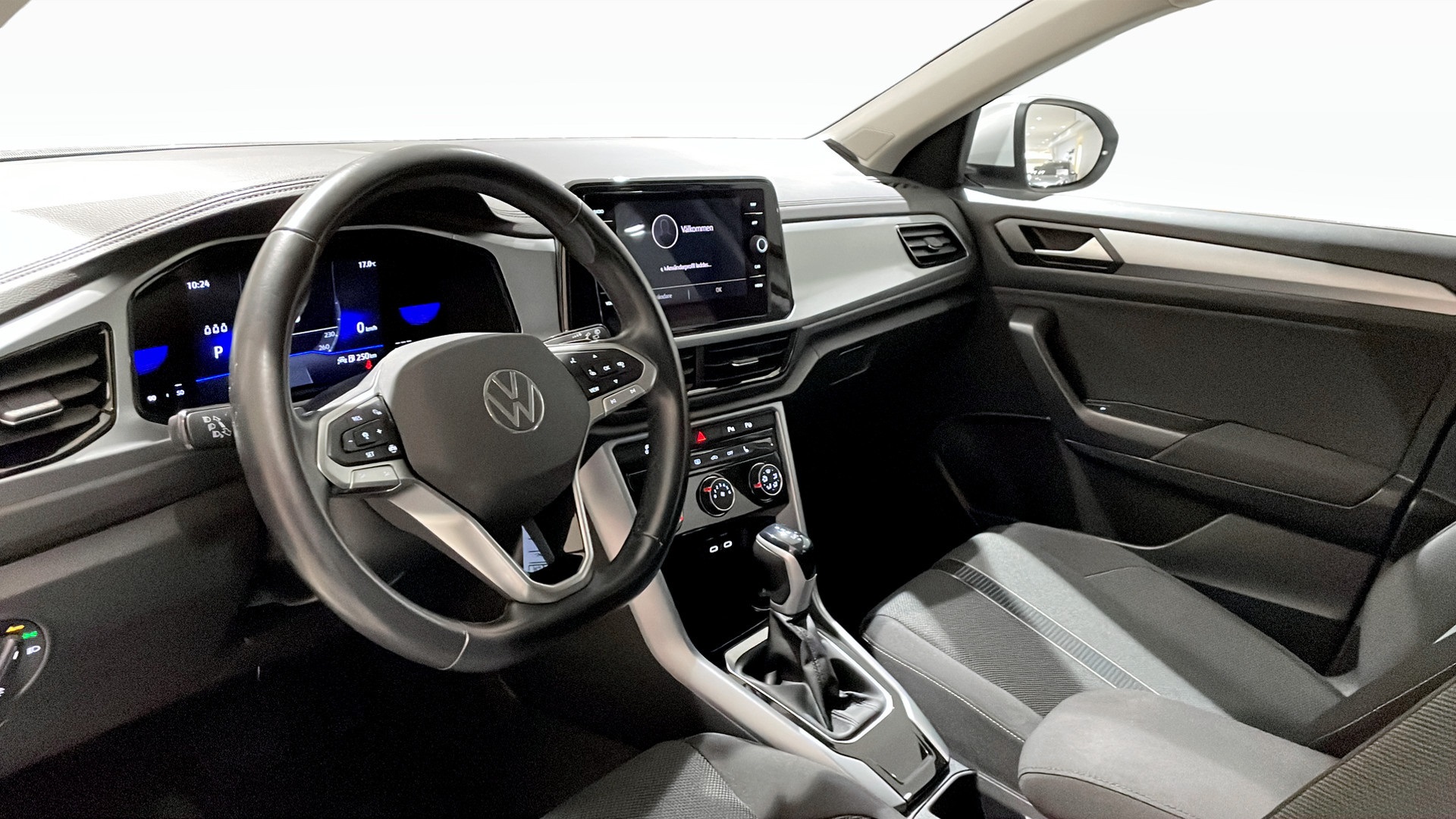 Volkswagen T-Roc CDE86H