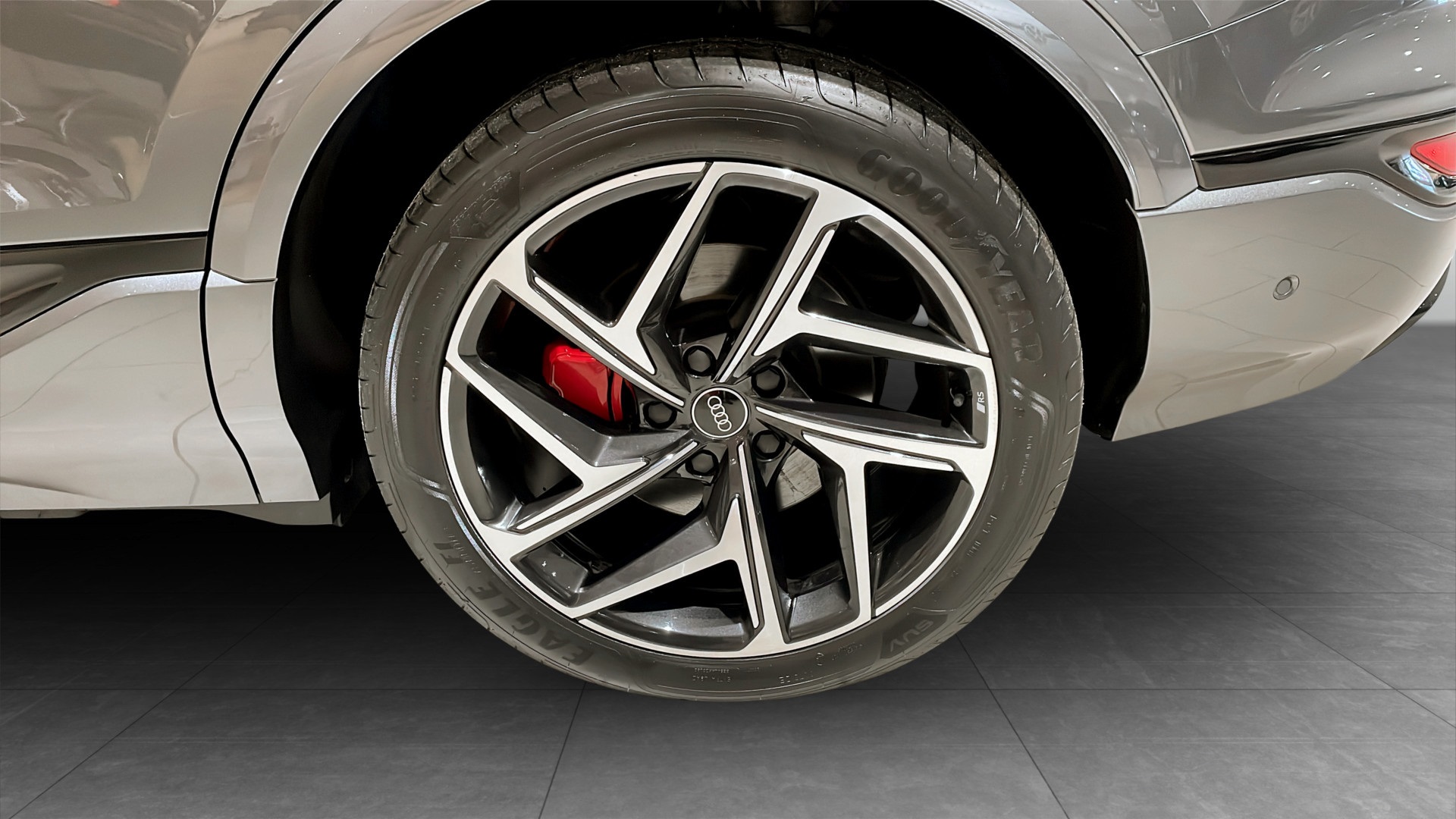 Audi Q6 e-tron CDK24D