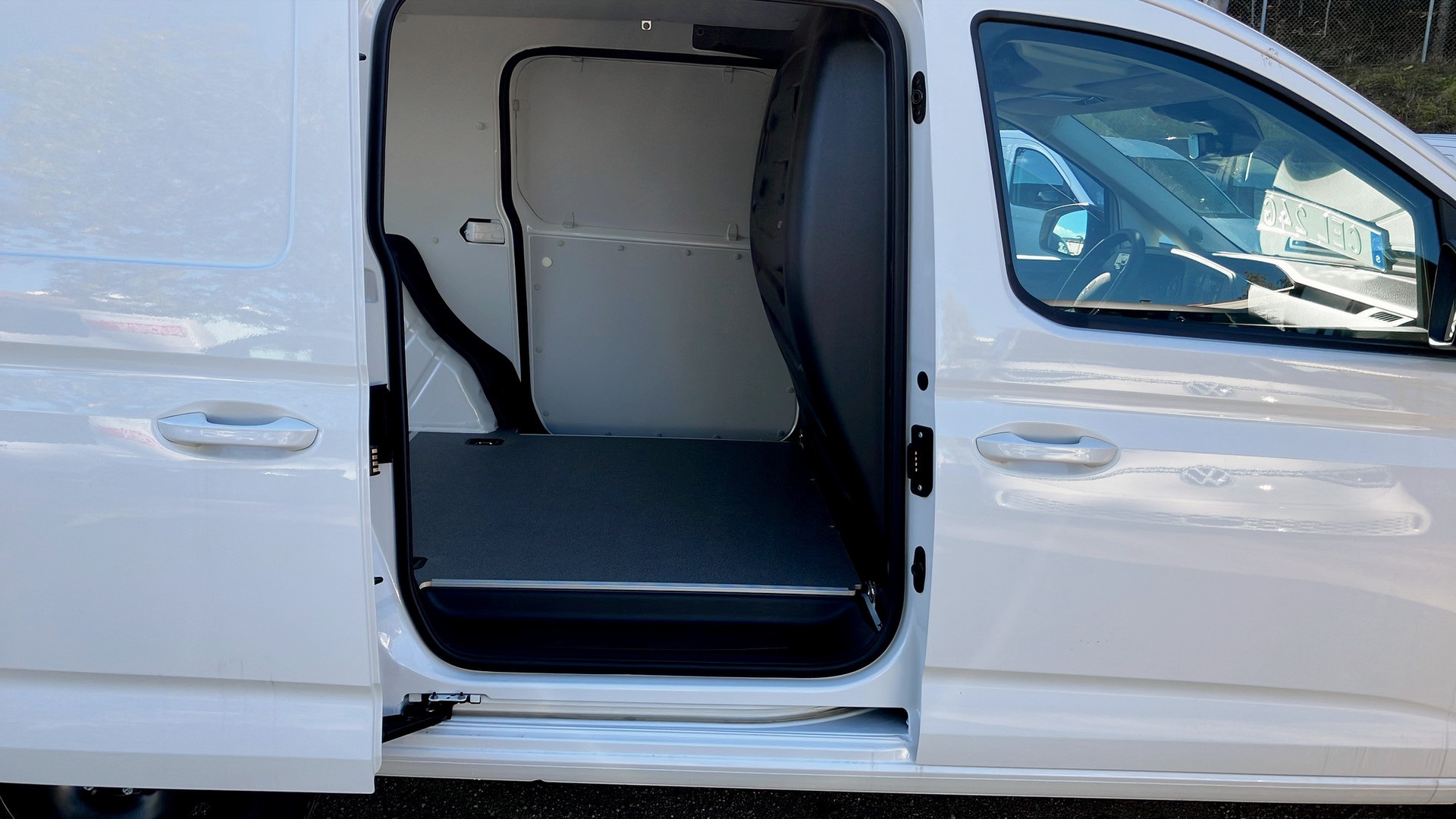 Volkswagen Caddy Cargo CEL24G