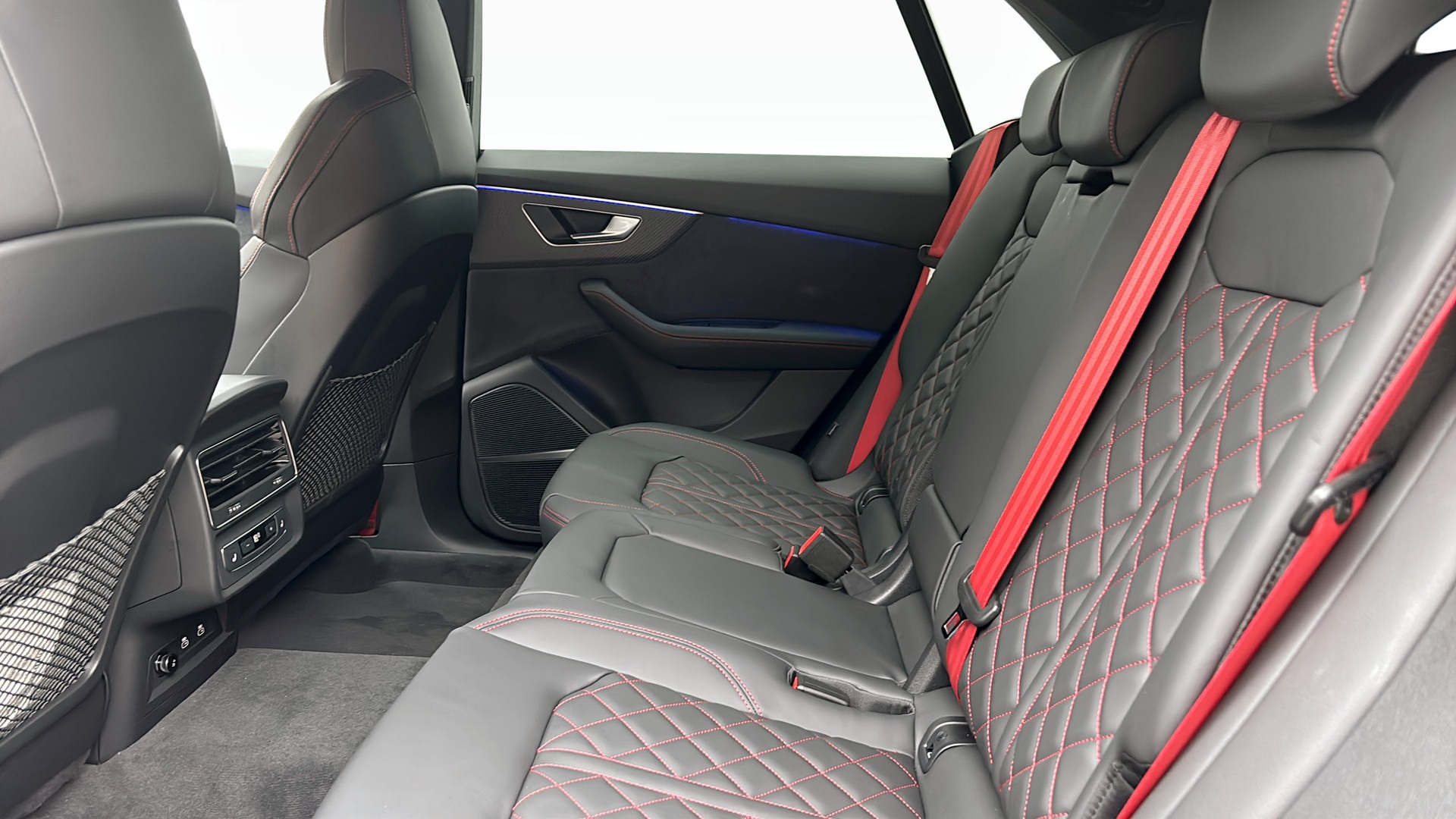 Audi Q8 TFSI e CER06W