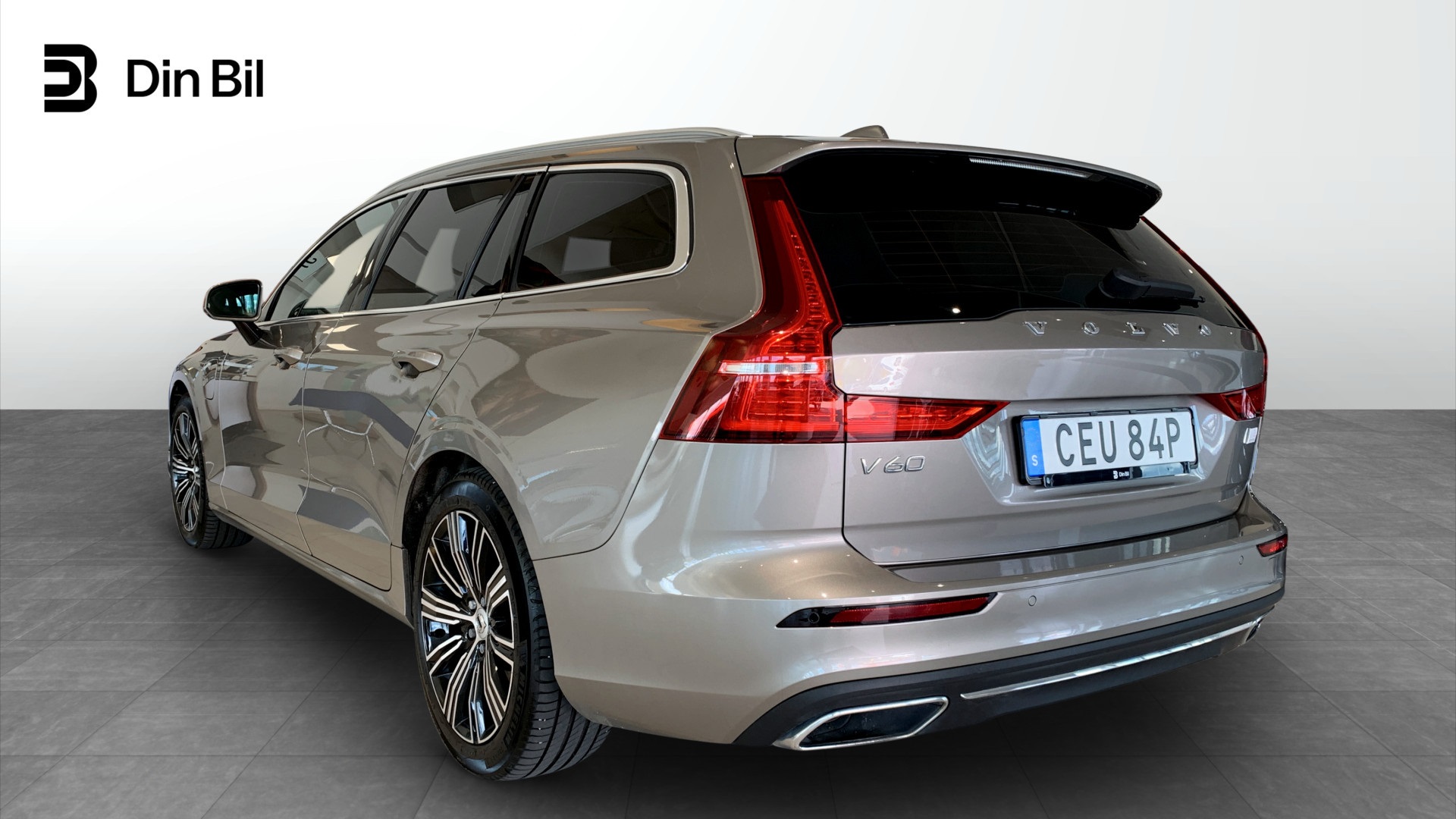 Volvo V60 Recharge CEU84P