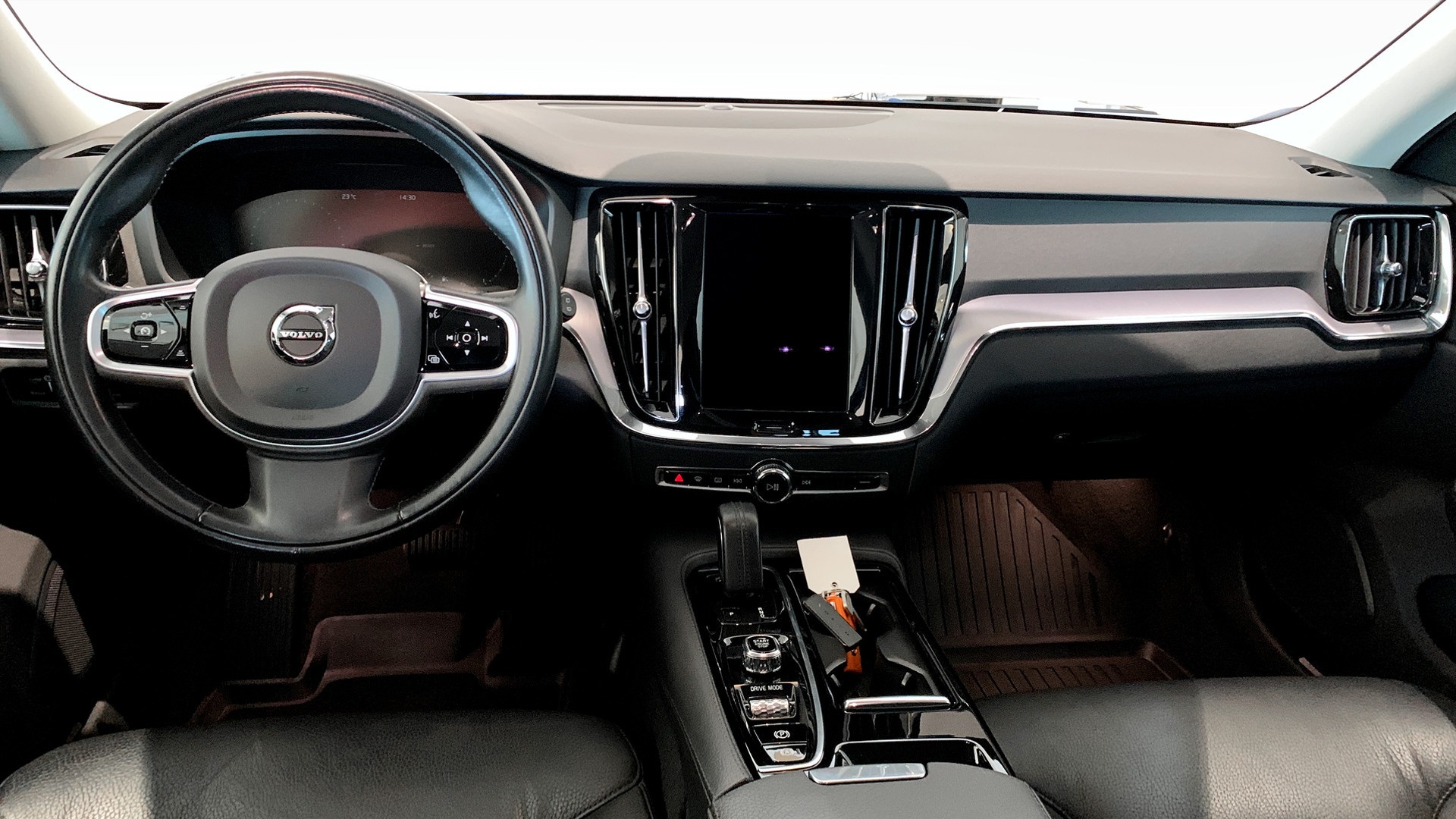 Volvo V60 Recharge CEU84P
