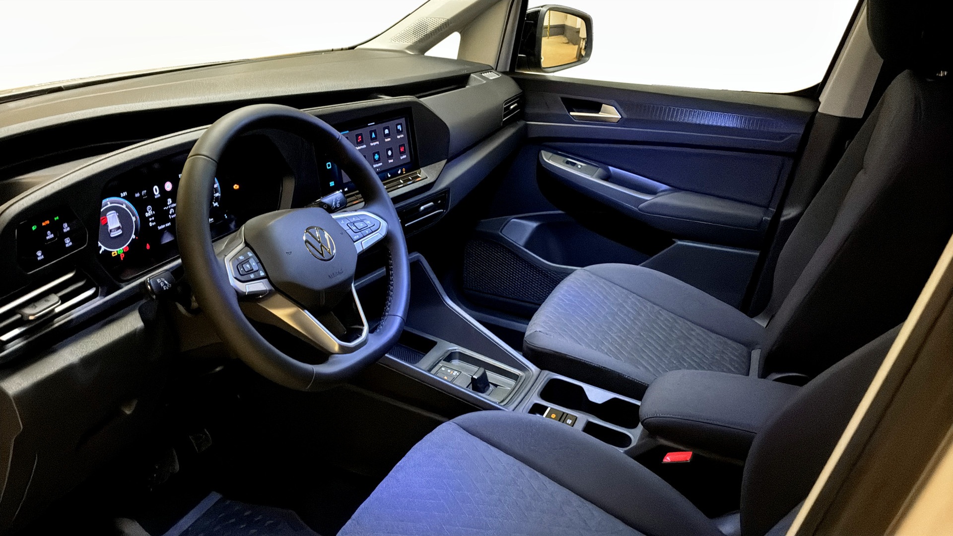 Volkswagen Caddy Life CFG88C