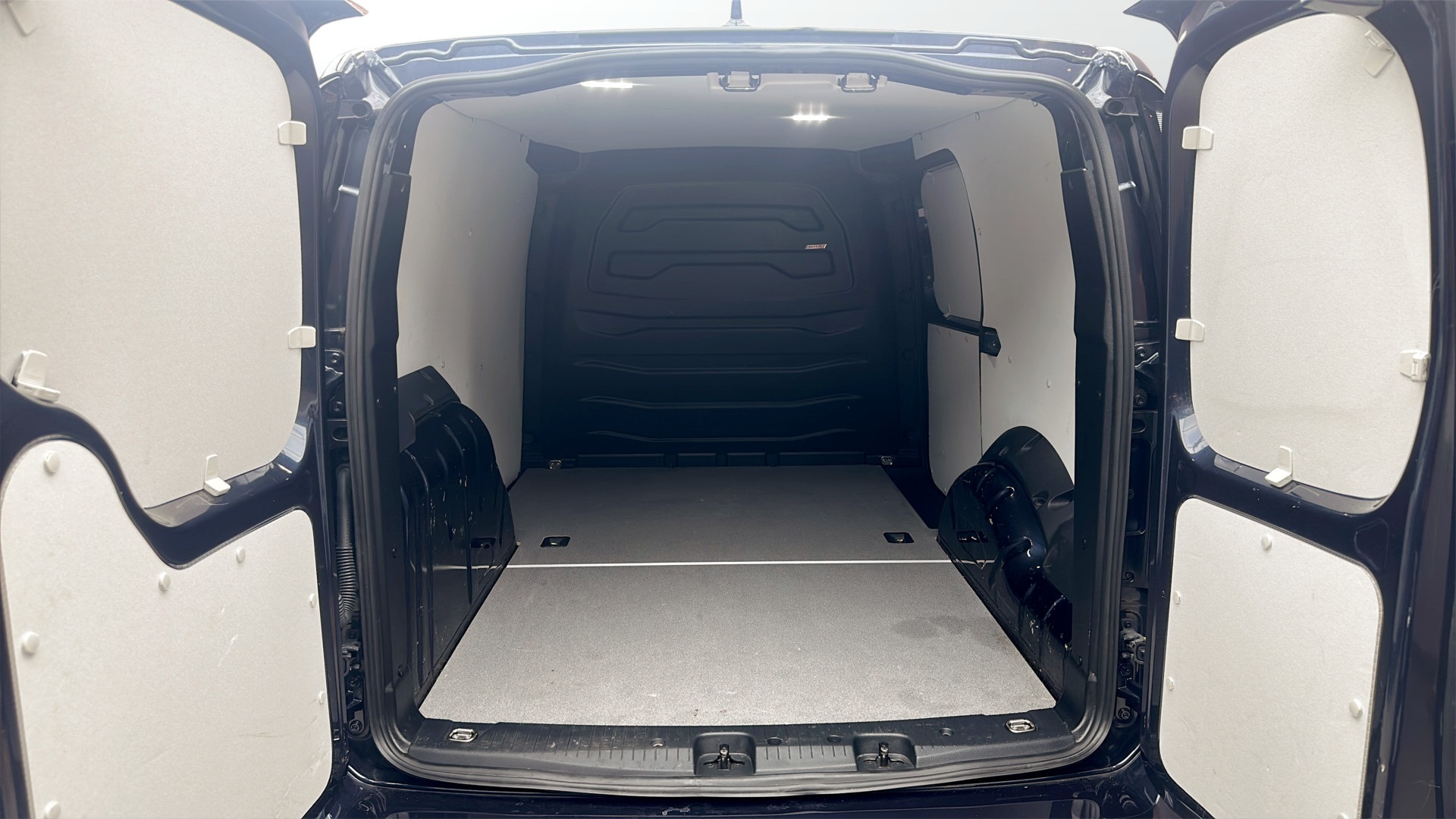Volkswagen Caddy Cargo CFP07K
