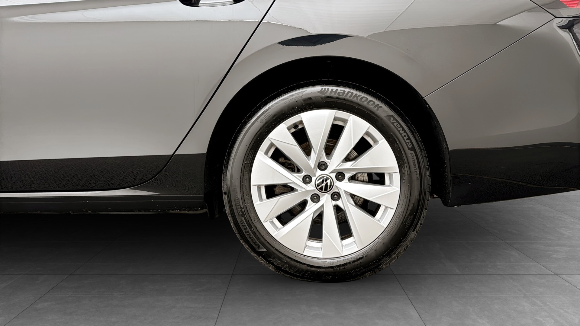 Volkswagen Passat Sportscombi CFR02W