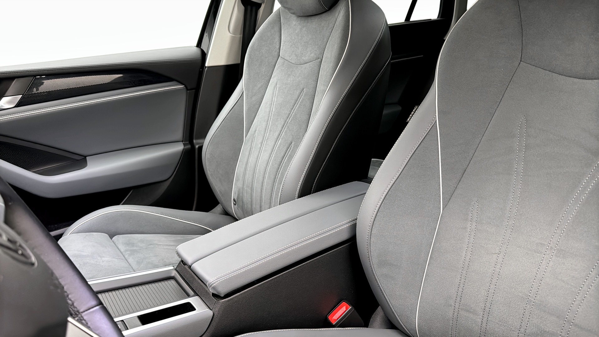 Volkswagen Passat Sportscombi CFR02W