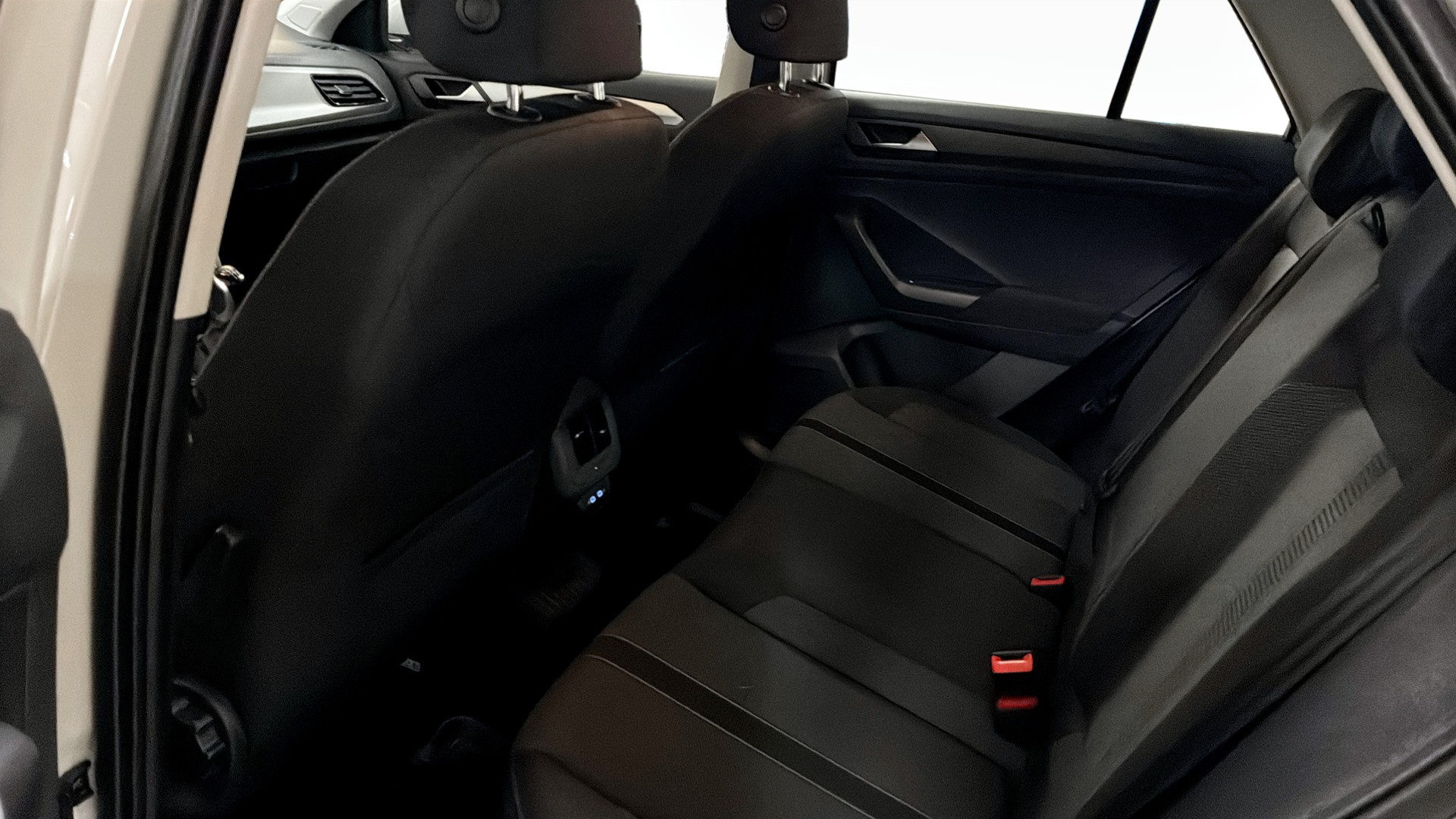 Volkswagen T-Roc CGB50J
