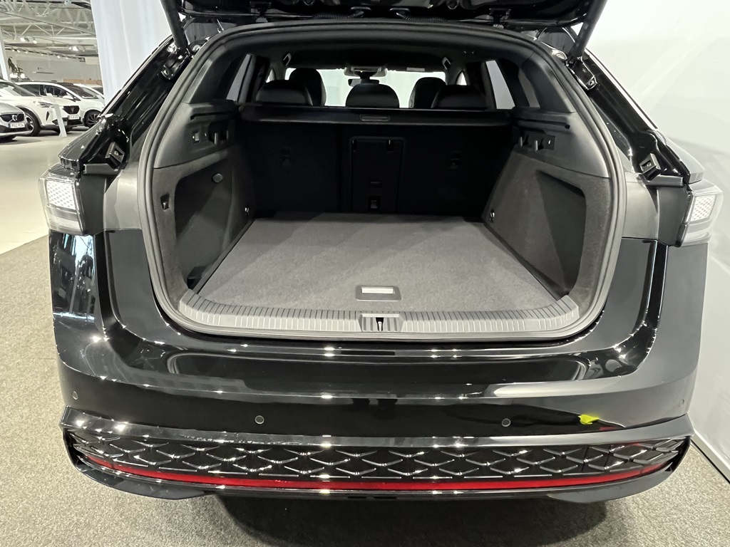 Volkswagen ID.7 Tourer CHH87W