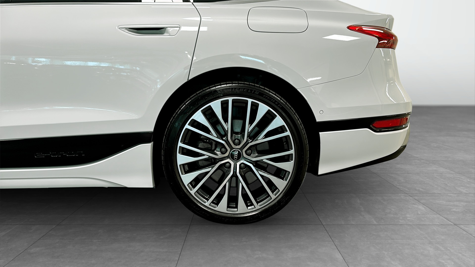 Audi A6 Sportback e-tron CHJ07G