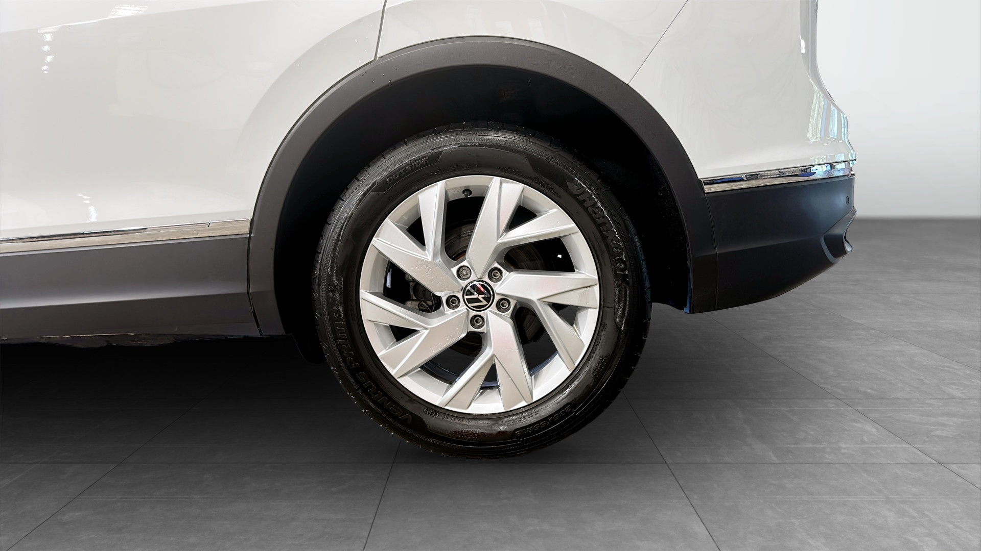 Volkswagen Tiguan CHY15K