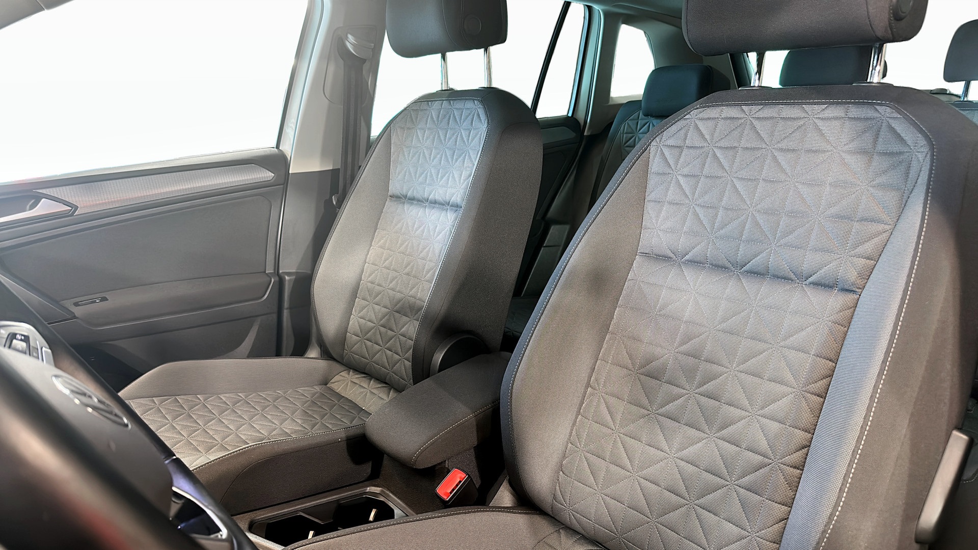 Volkswagen Tiguan CHY15K