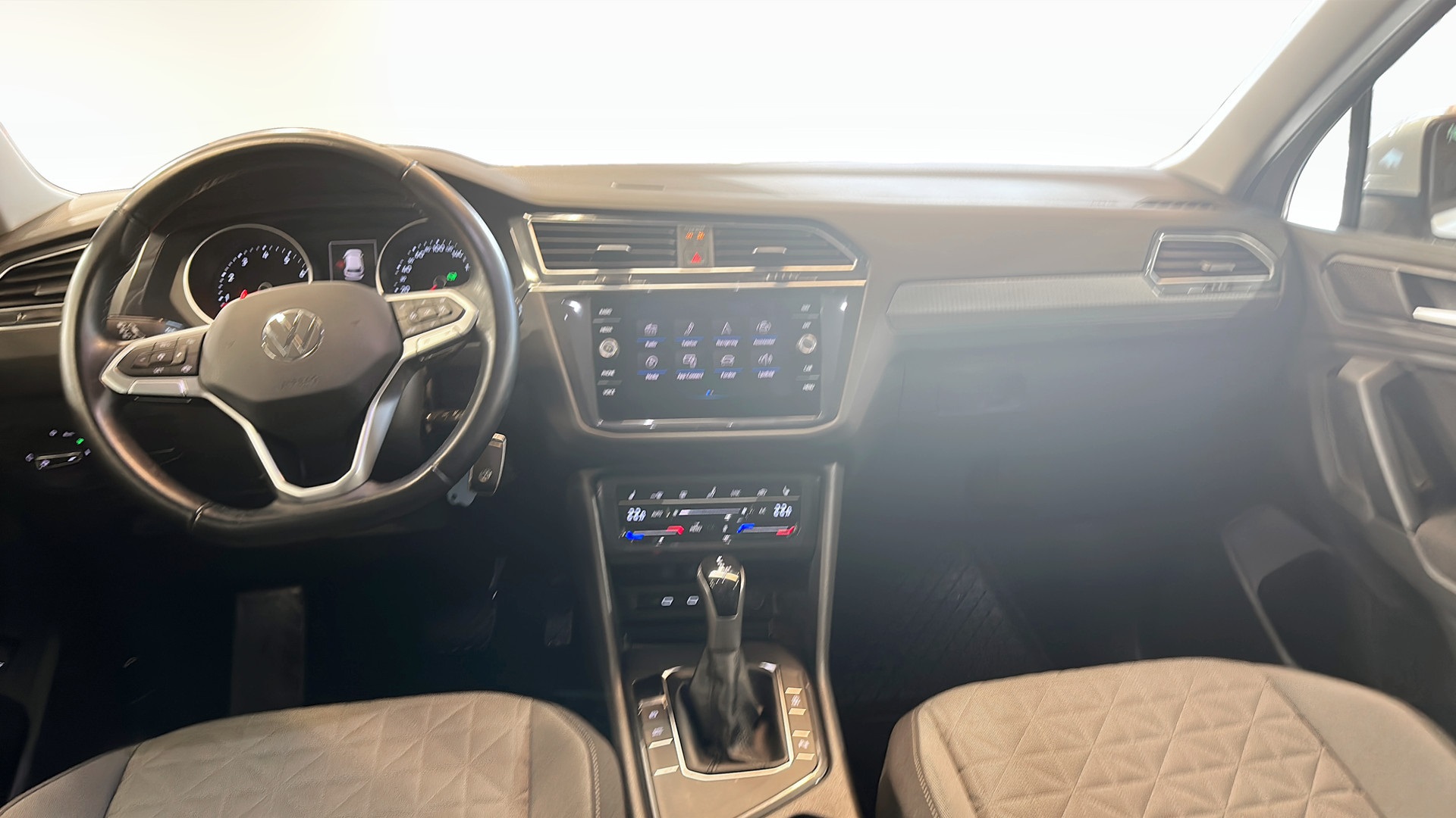 Volkswagen Tiguan CHY15K