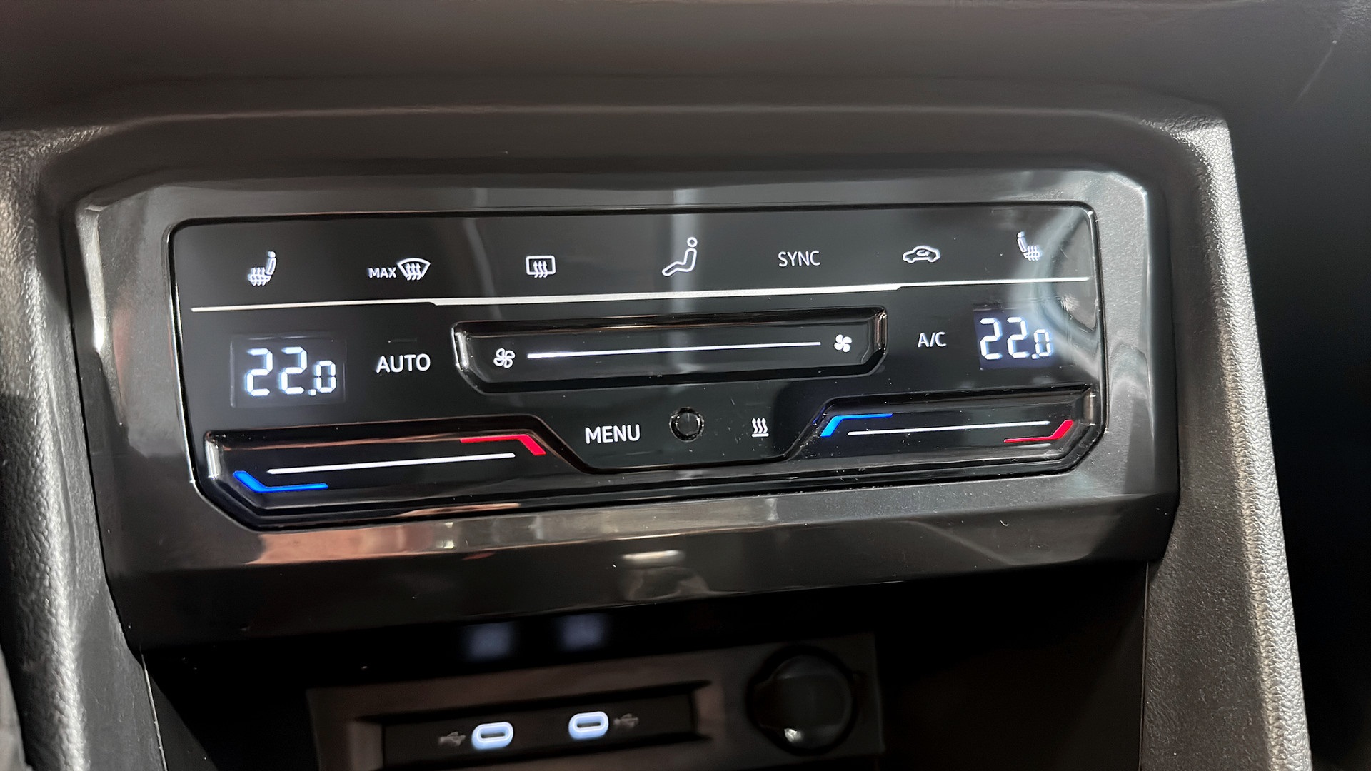 Volkswagen Tiguan CHY15K