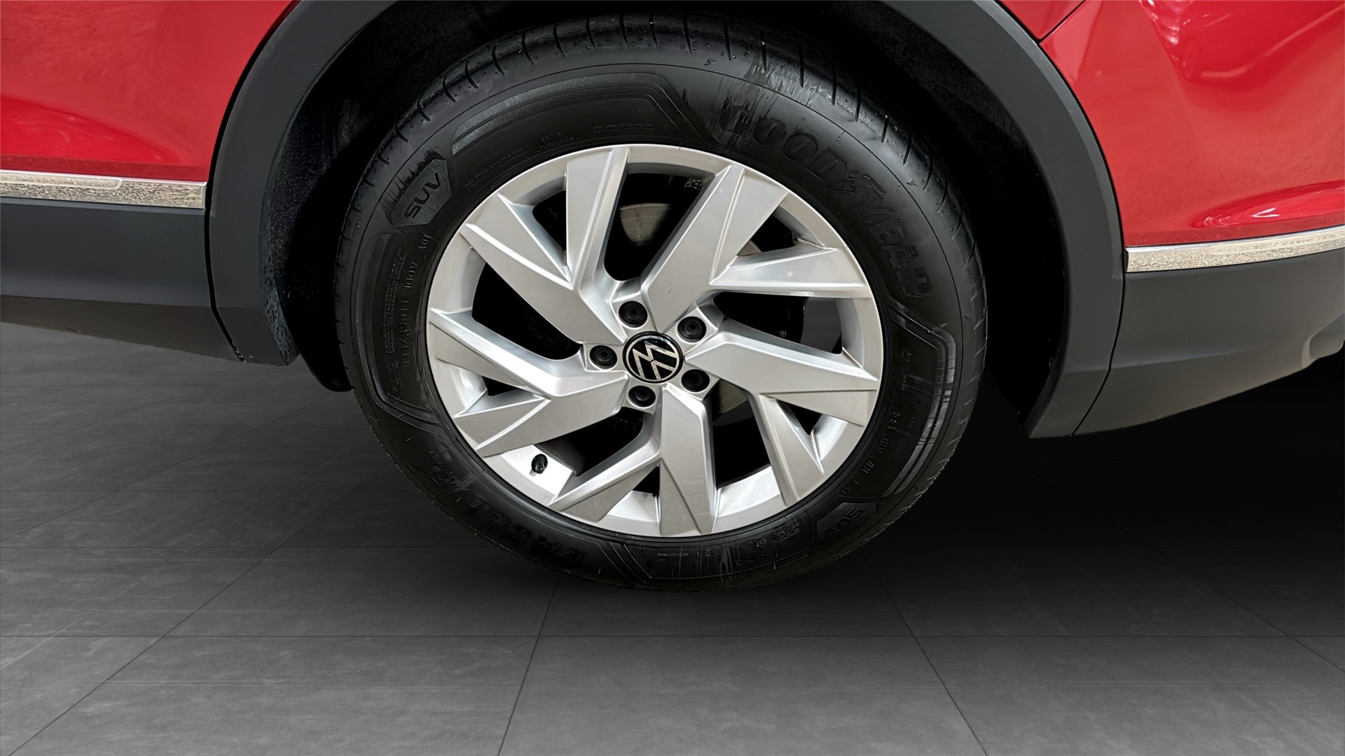 Volkswagen Tiguan CJC14G
