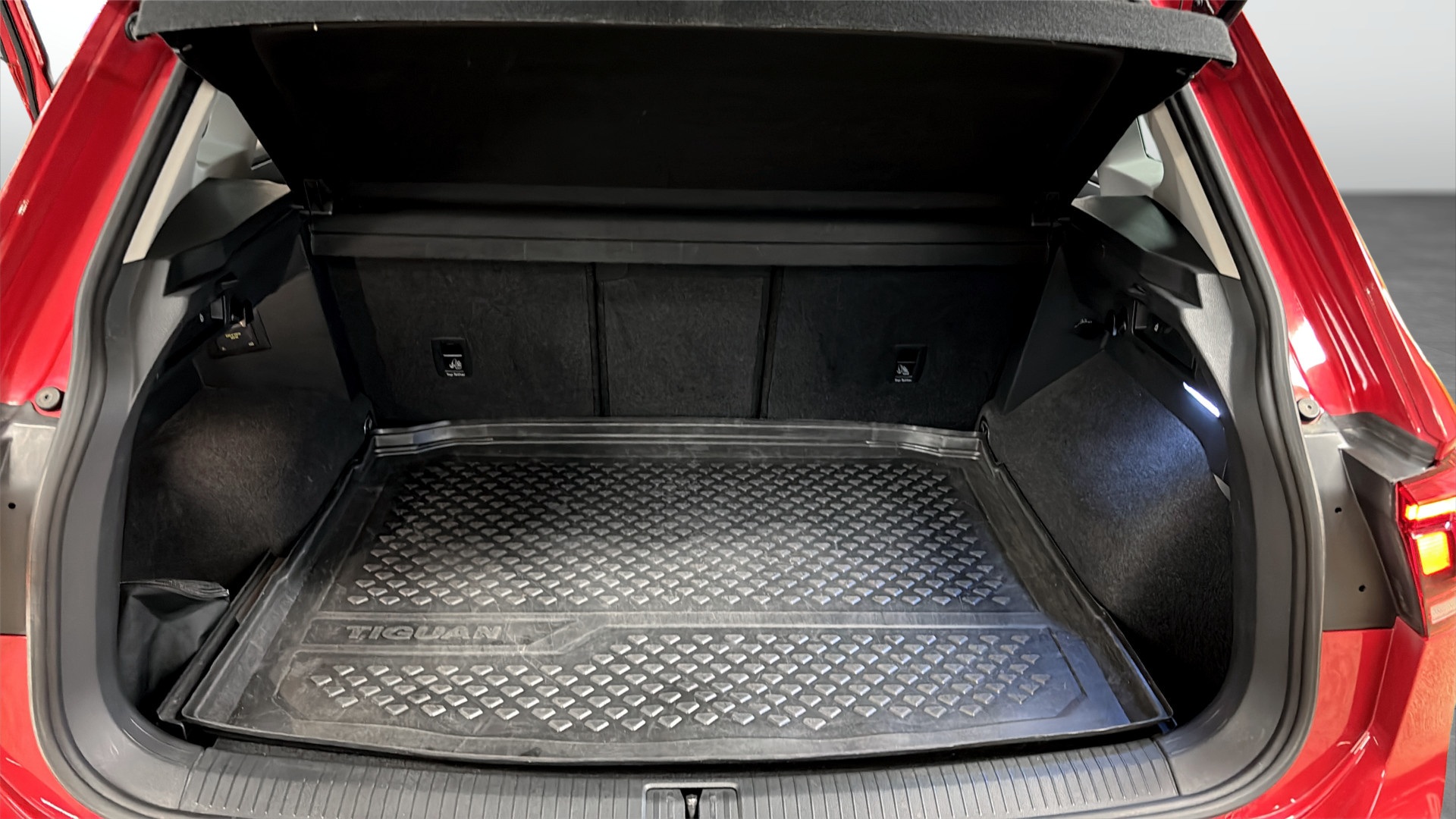 Volkswagen Tiguan CJC14G