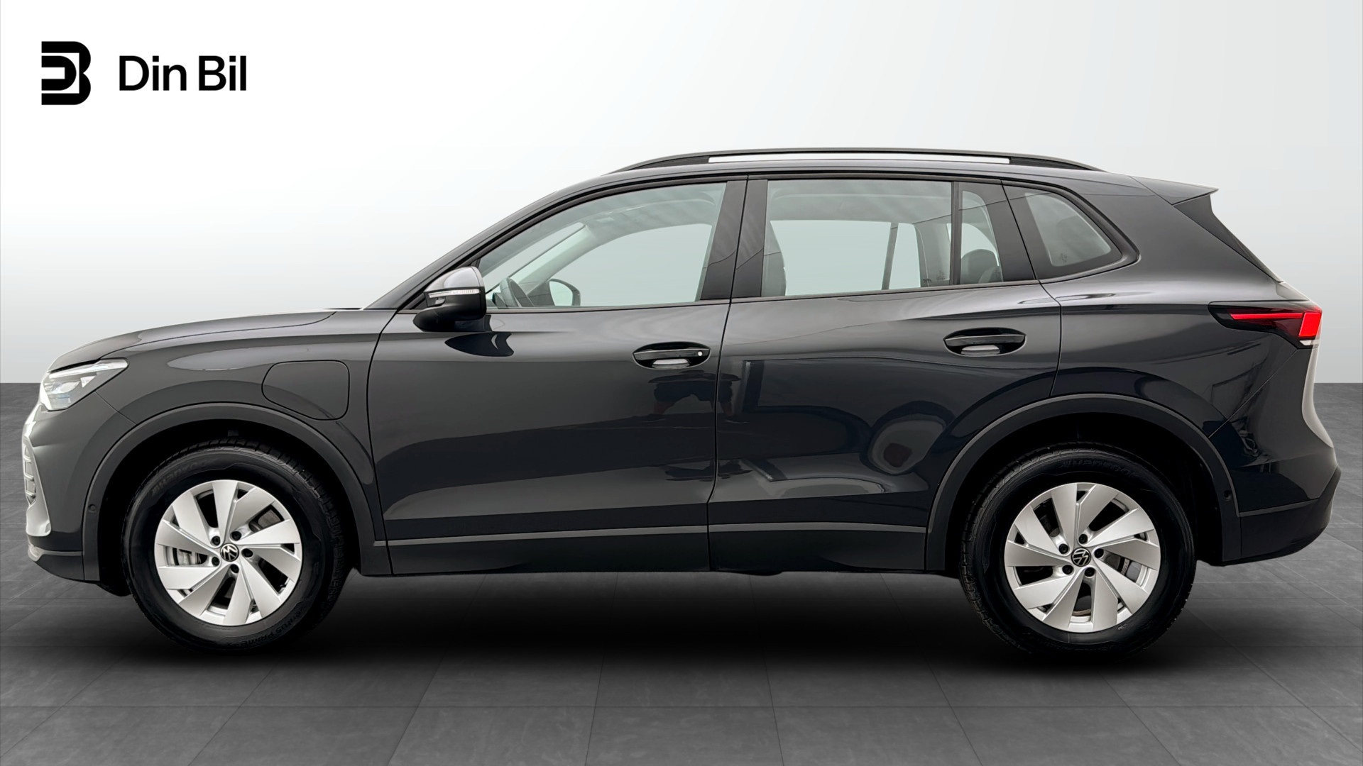 Volkswagen Tiguan CJF02R