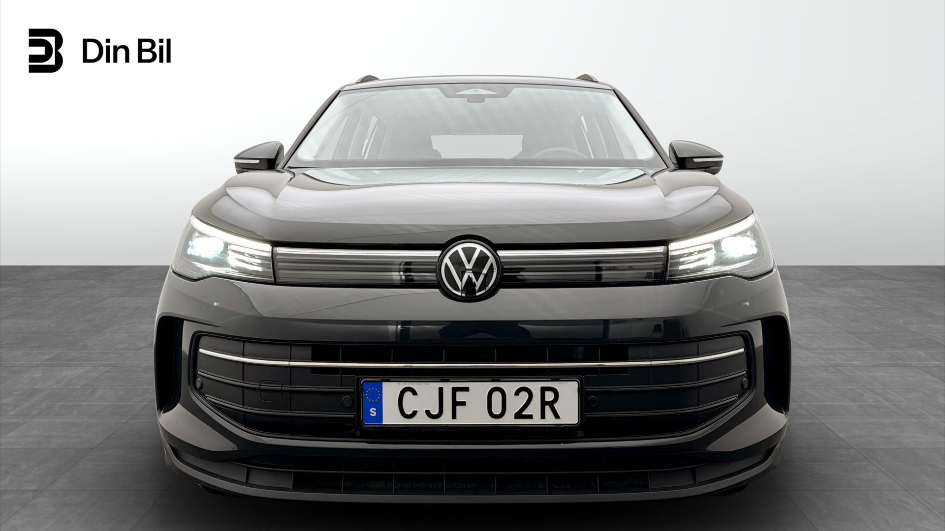 Volkswagen Tiguan CJF02R