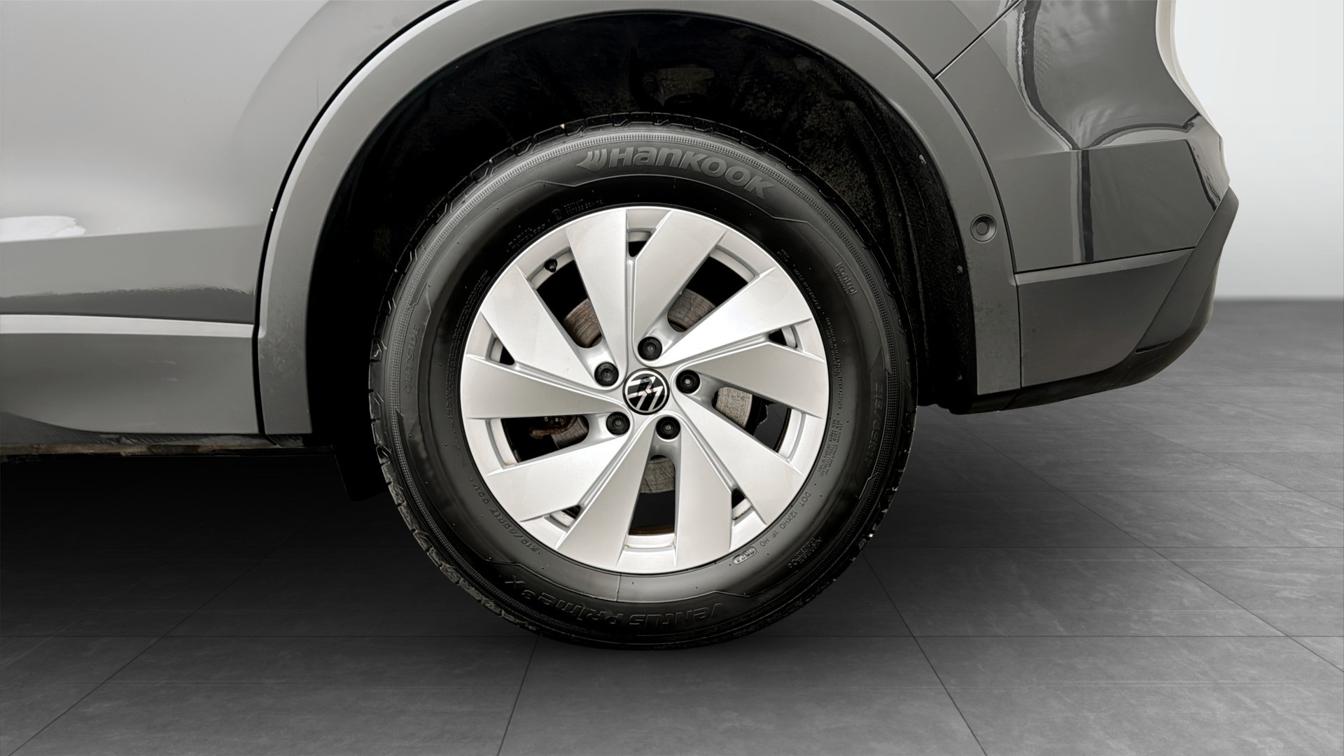 Volkswagen Tiguan CJF02R