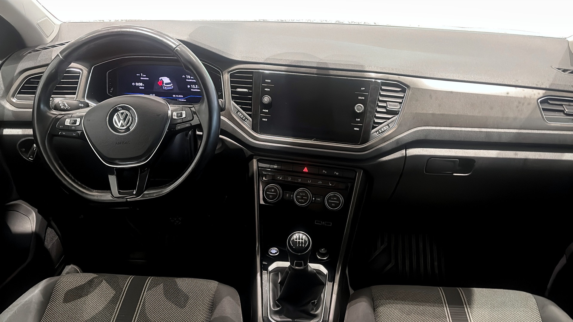 Volkswagen T-Roc CJG22W
