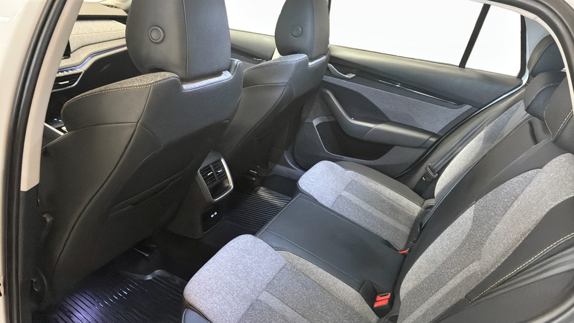 Skoda Octavia Combi CJH24G
