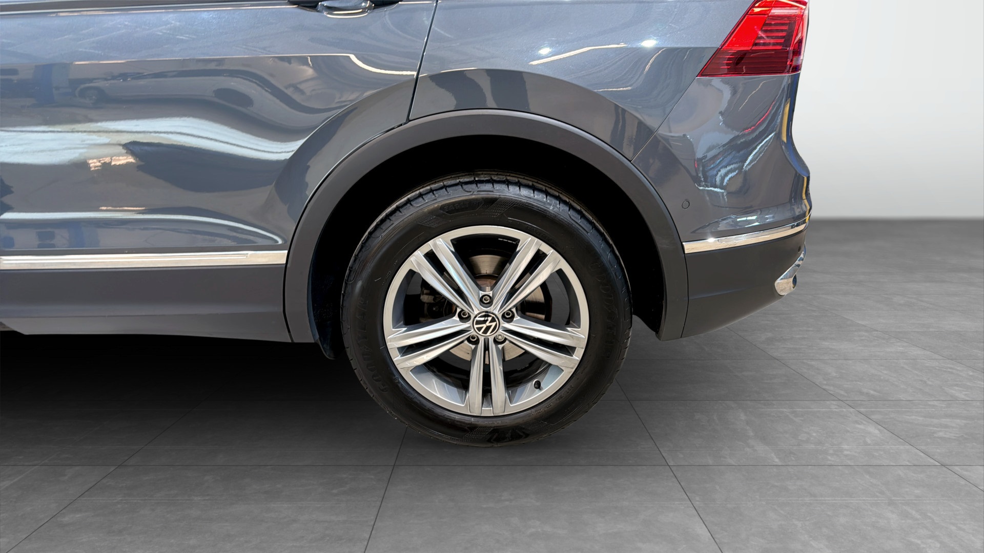 Volkswagen Tiguan CJK53N