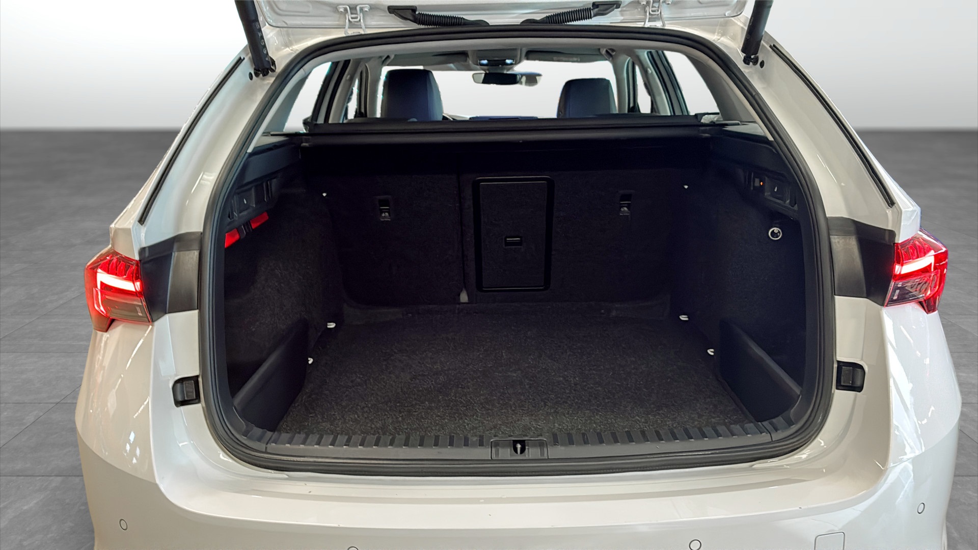 Skoda Octavia Combi CJM86Y