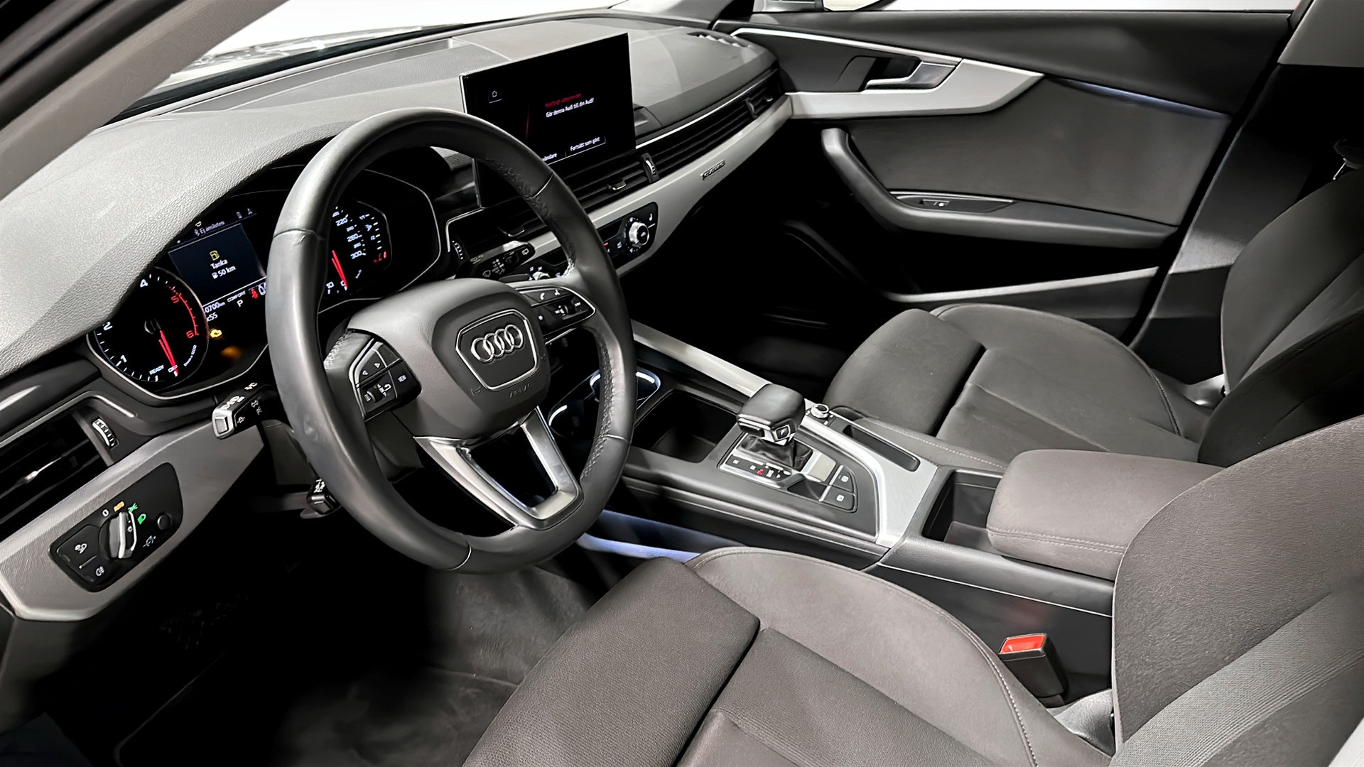 Audi A4 Avant CKM86R