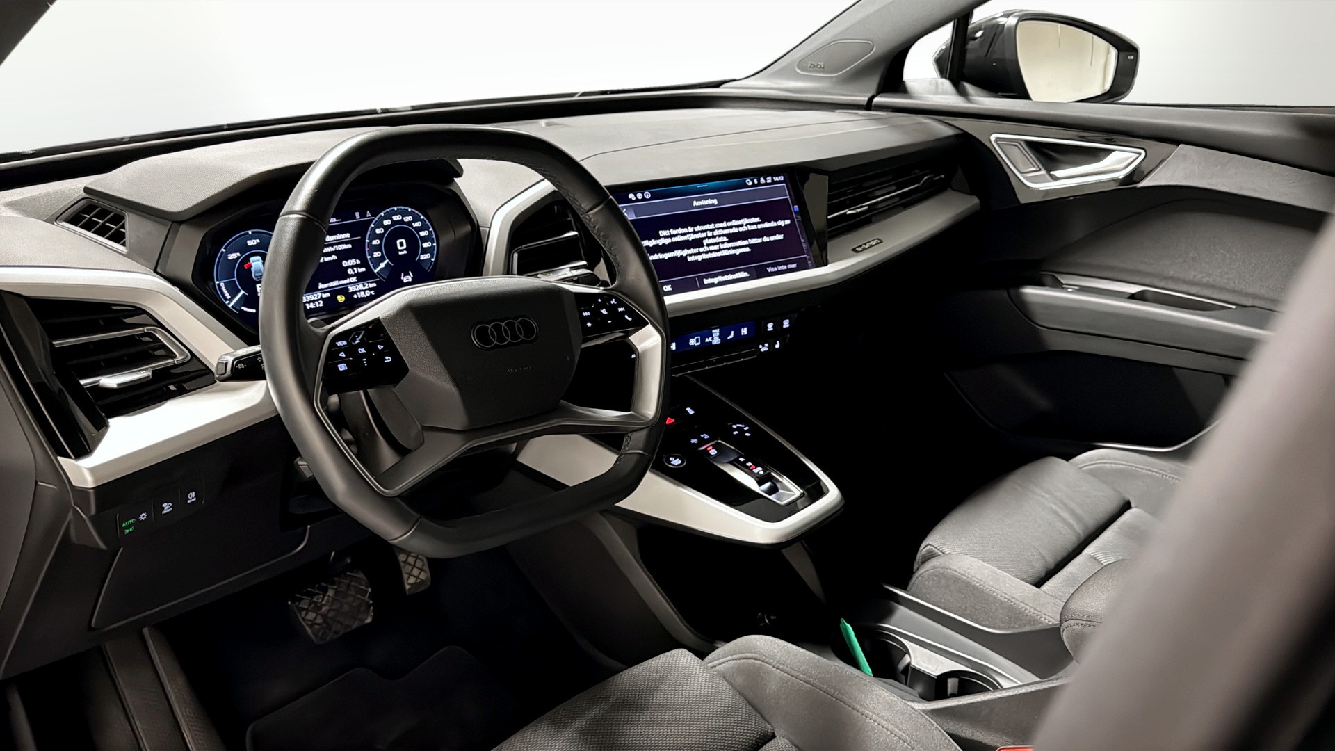 Audi Q4 e-tron CLL22S