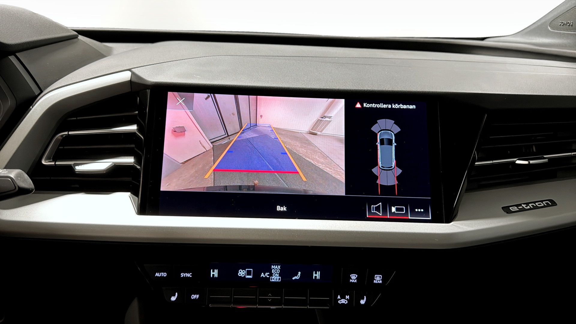 Audi Q4 e-tron CLL22S