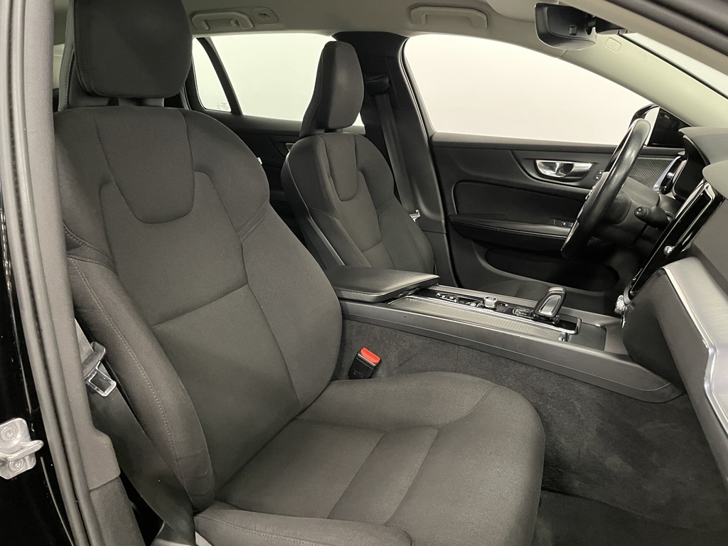Volvo V60 CNJ84R