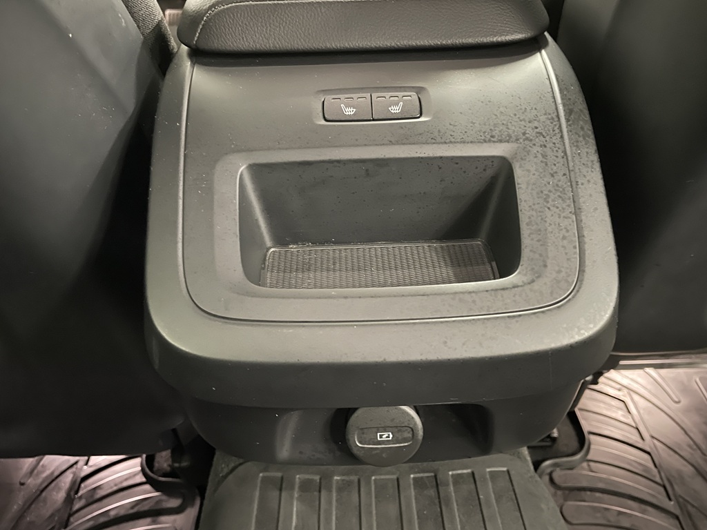 Volvo V60 CNJ84R