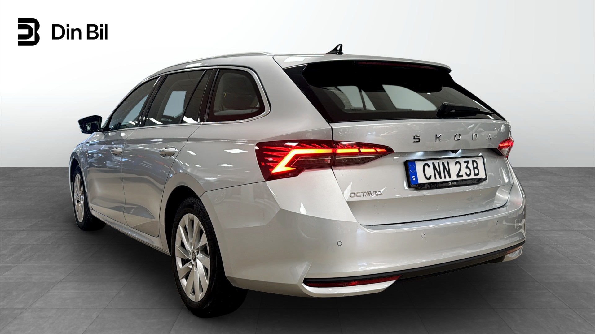 Skoda Octavia Combi CNN23B