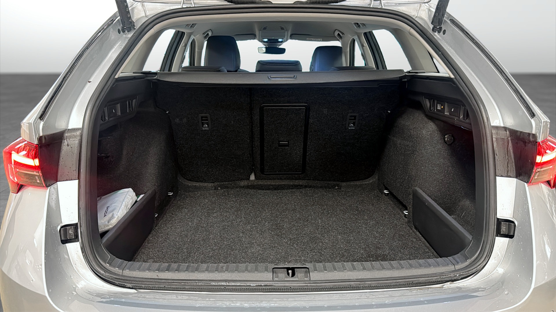 Skoda Octavia Combi CNN23B