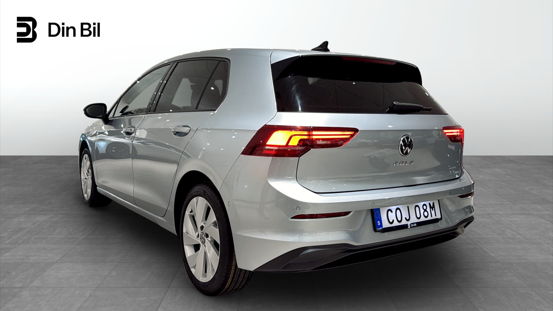 Volkswagen Golf COJ08M