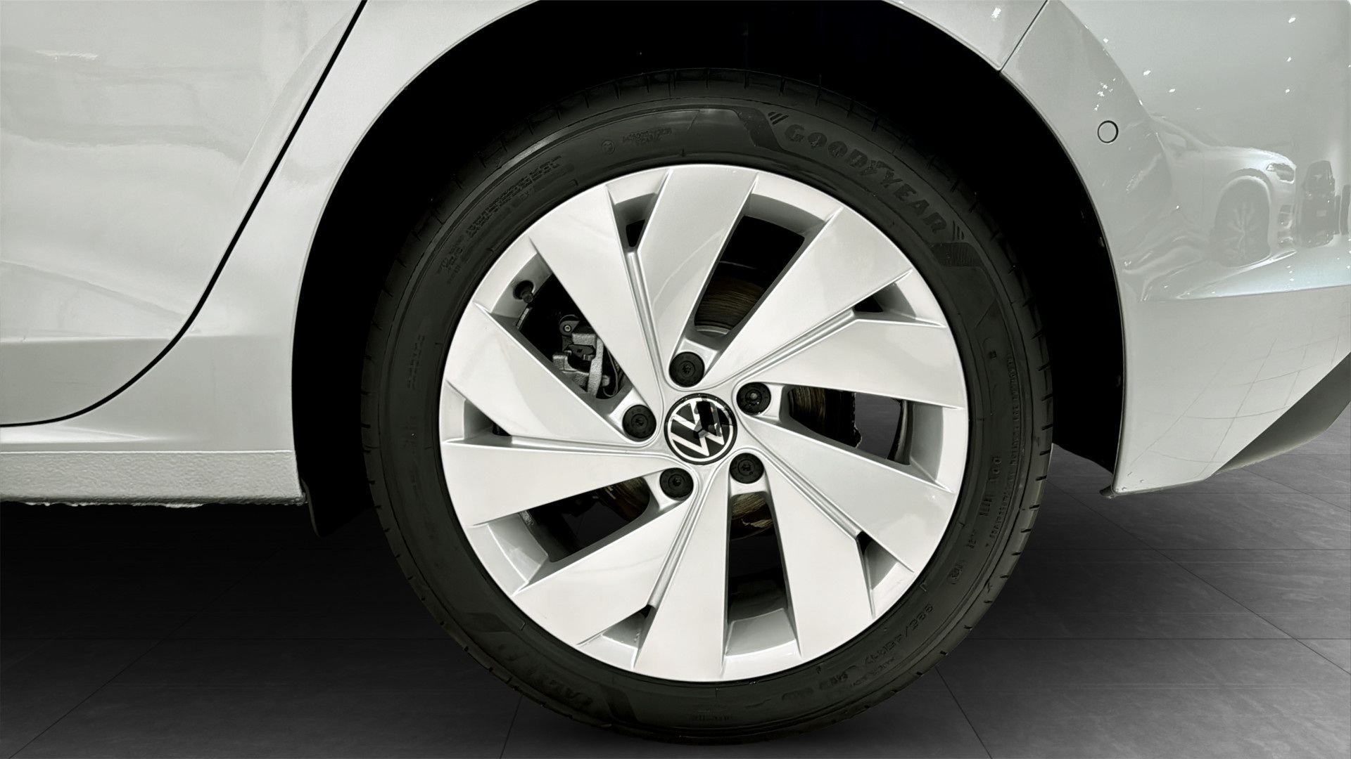 Volkswagen Golf COJ08M