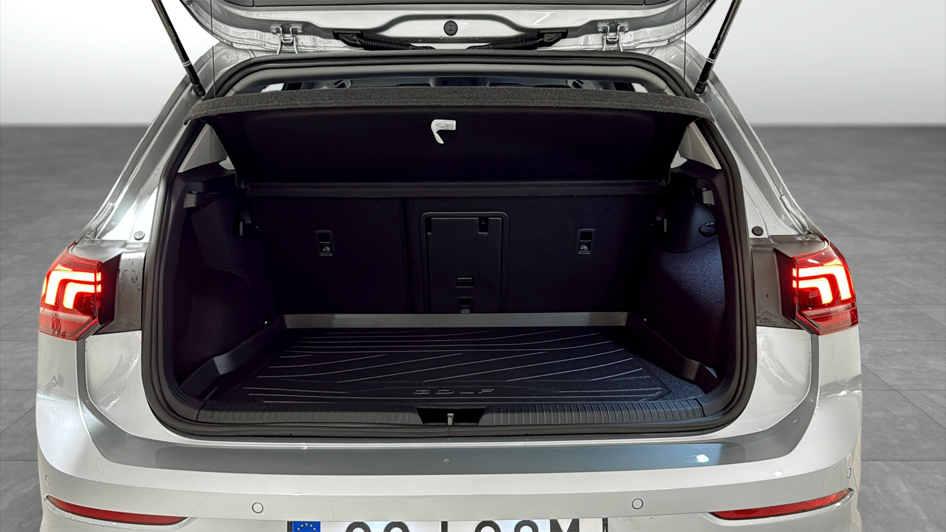 Volkswagen Golf COJ08M