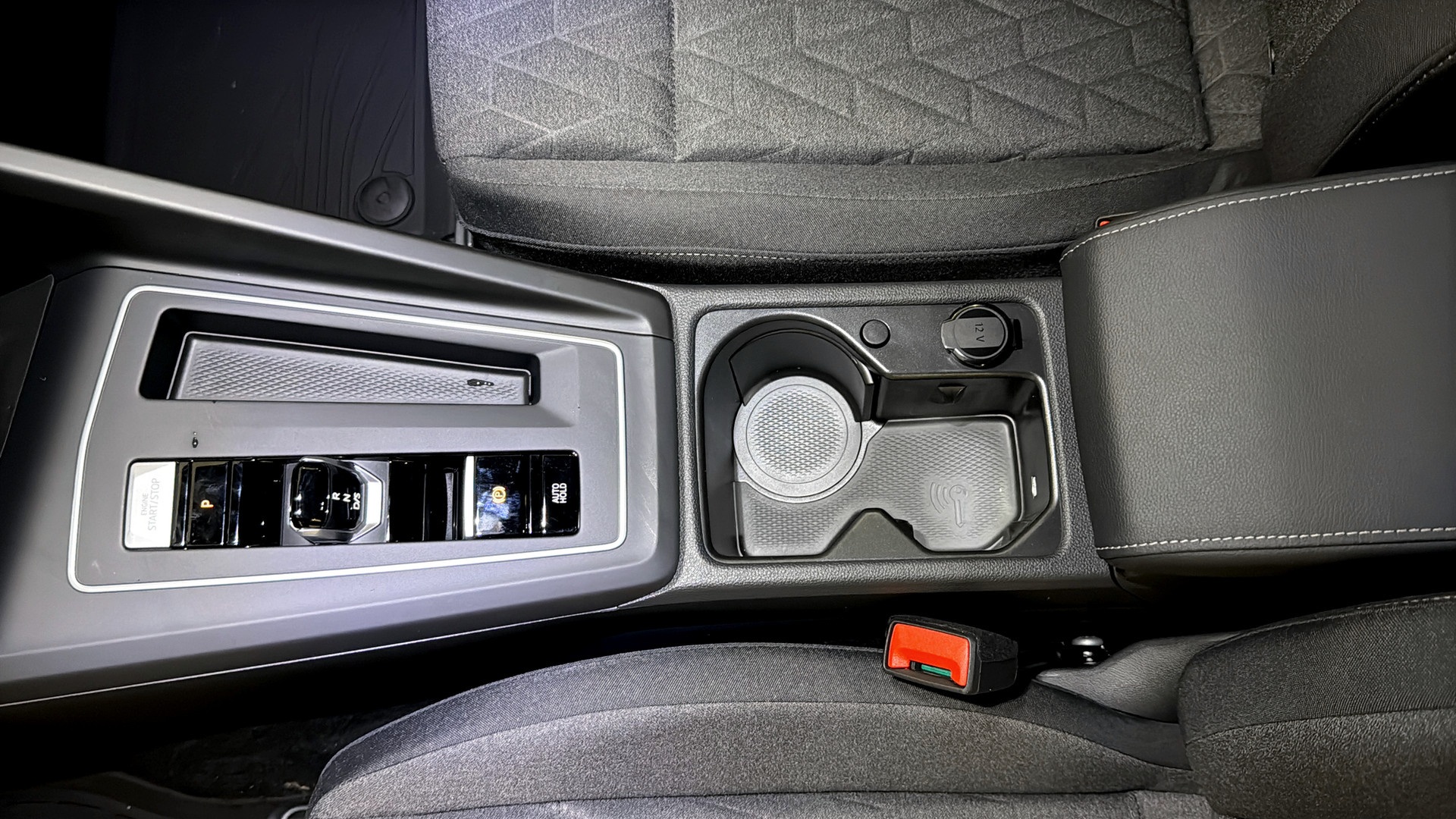 Volkswagen Golf COJ08M