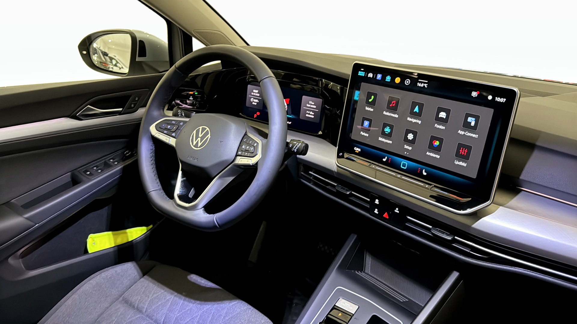 Volkswagen Golf COJ08M