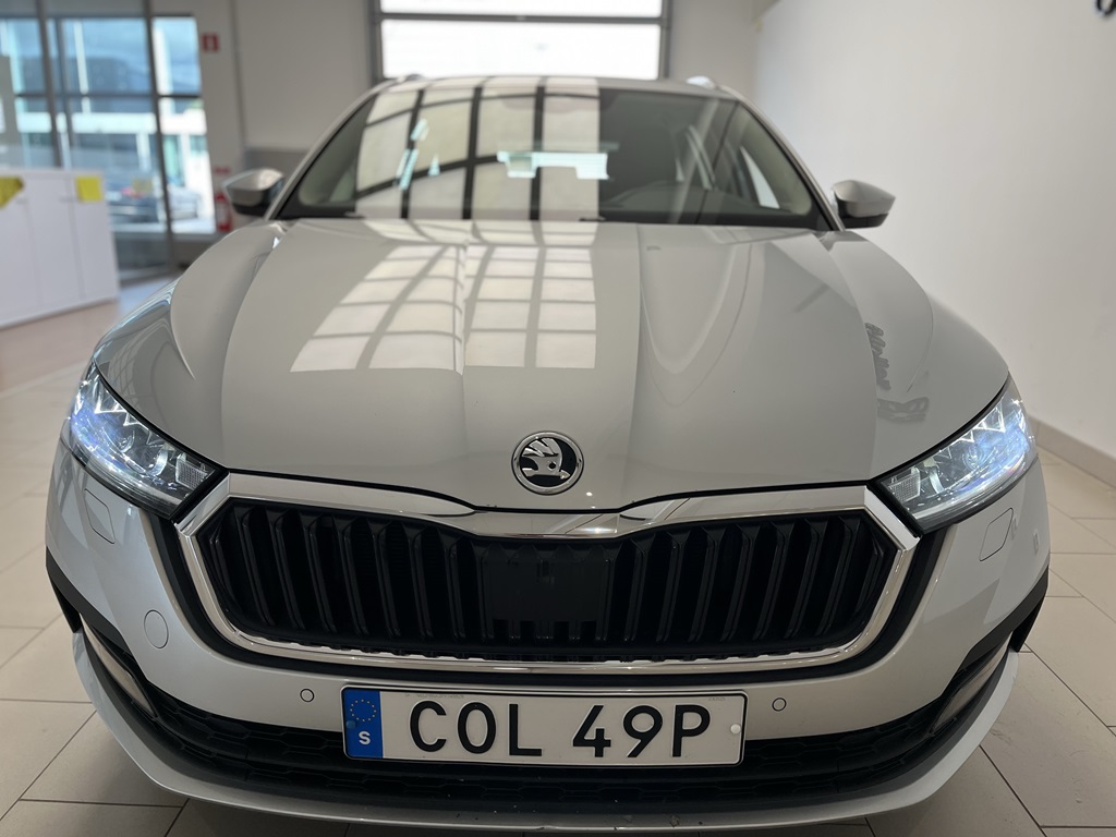 Skoda Octavia Combi COL49P