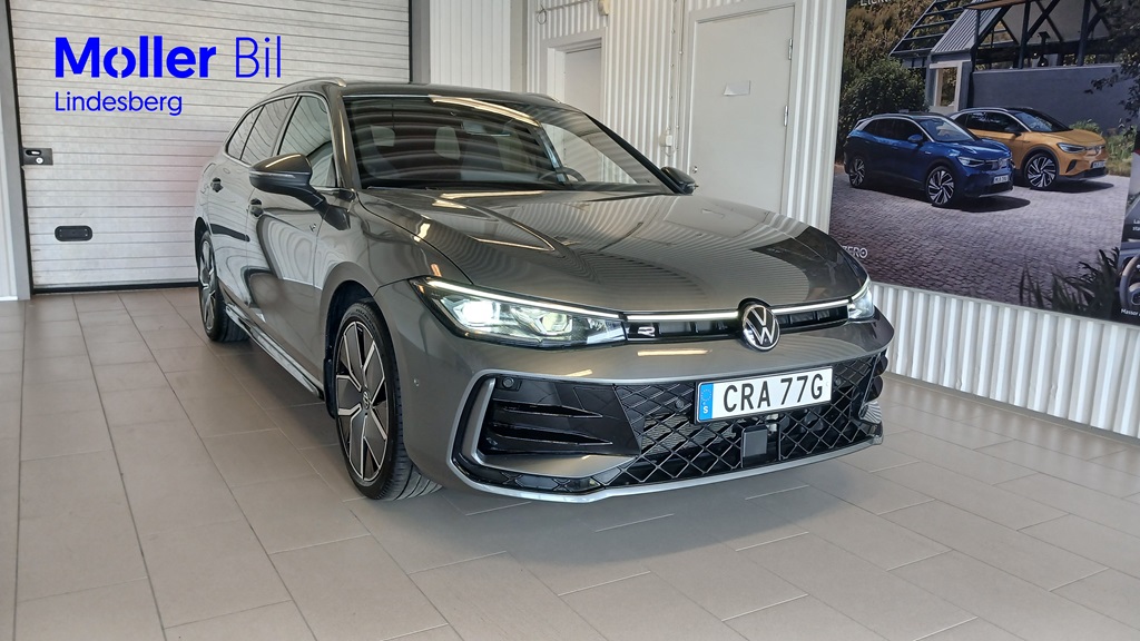 Volkswagen Passat CRA77G