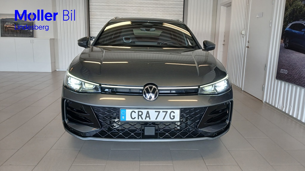 Volkswagen Passat CRA77G