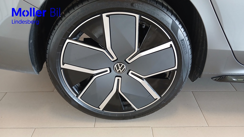 Volkswagen Passat CRA77G