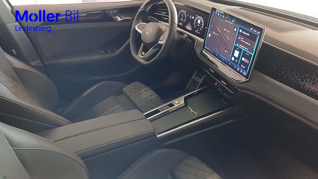Volkswagen Passat CRA77G
