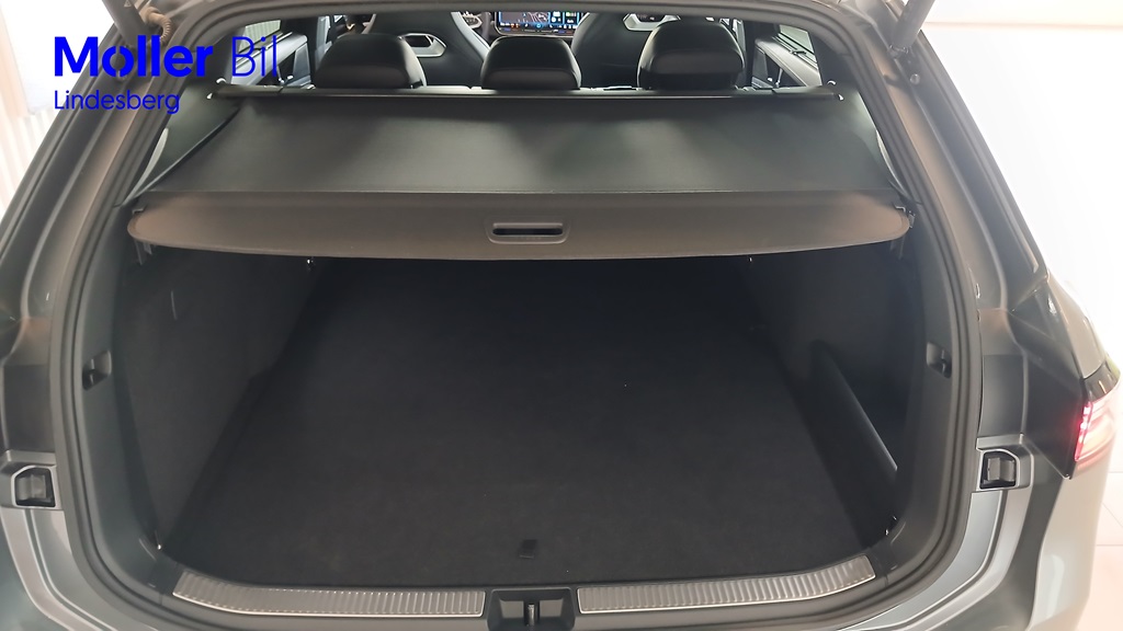 Volkswagen Passat CRA77G