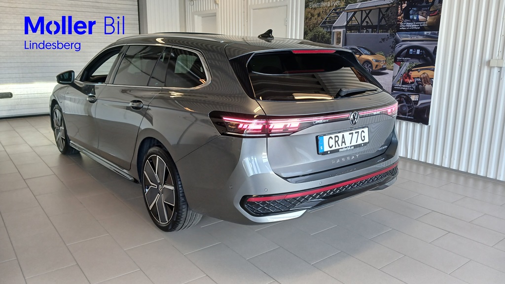 Volkswagen Passat CRA77G